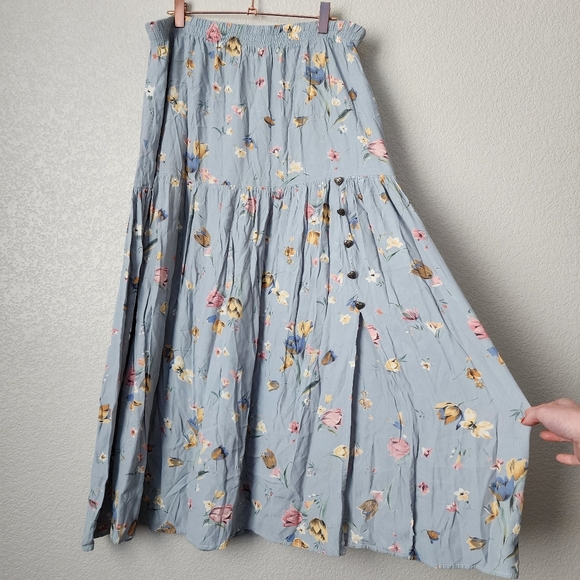 SURREALIST x VINTAGE 90's crinkle floral midi skirt heart buttons size 1 - Picture 5 of 13